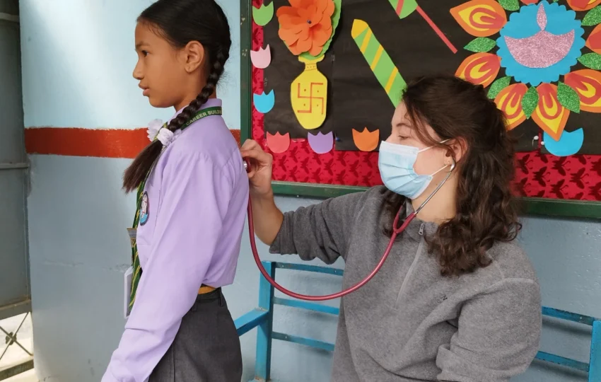 Femke ten Berge's Medical Internship Experience in Nepal